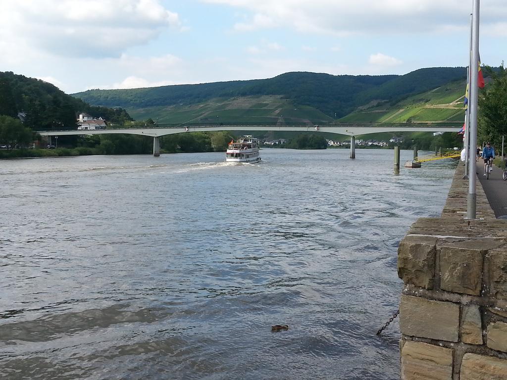 Ferienhaus An der Mosel Zell Exterior foto