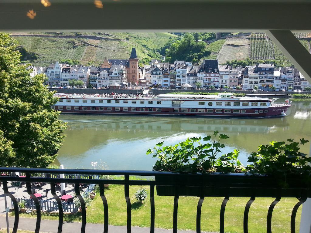Ferienhaus An der Mosel Zell Zimmer foto
