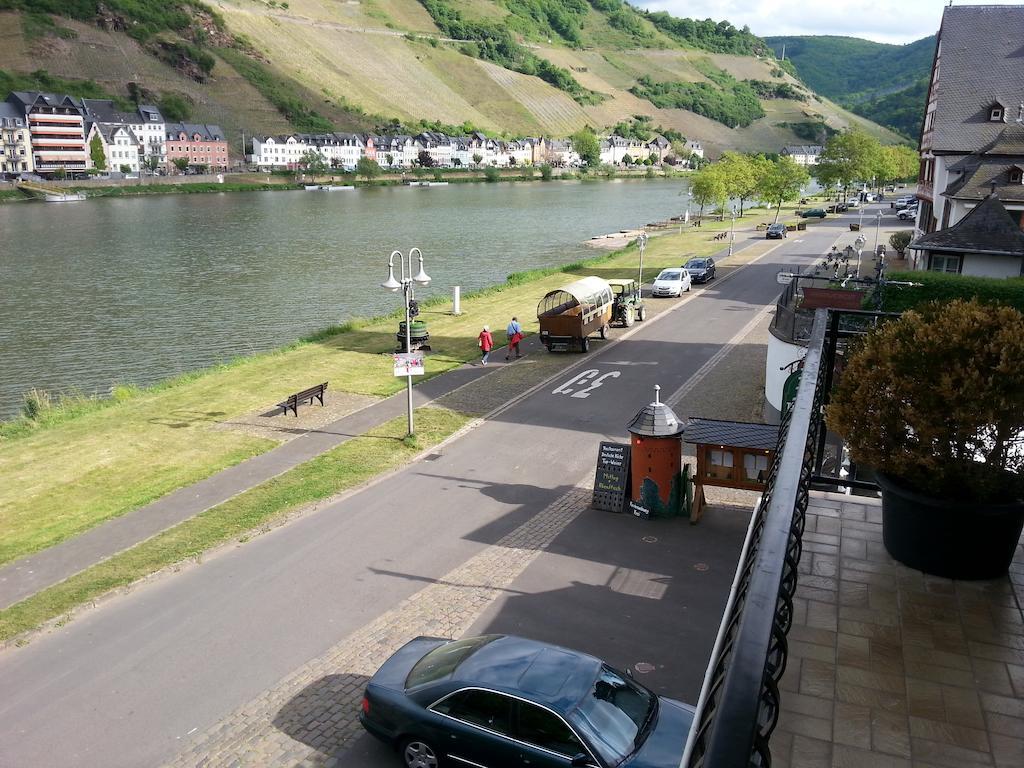 Ferienhaus An der Mosel Zell Zimmer foto